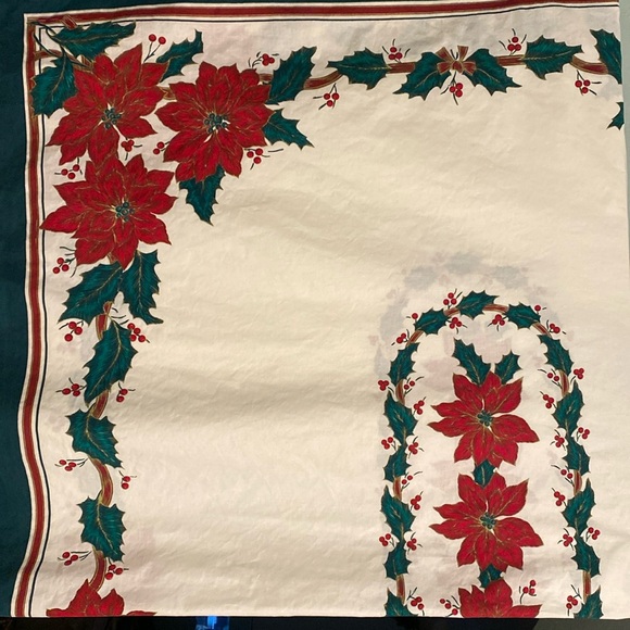 Vintage Kitschy Christmas Tablecloth Rectangular 80x60 Retro MCM Holiday Decor - Picture 2 of 8